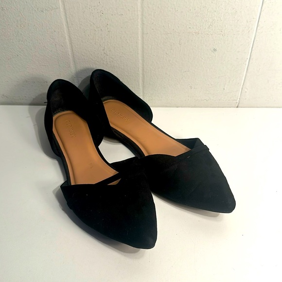Old Navy Shoes - Old Navy Black Faux Suede Pointed Toe Flats - Size 9 Women’s